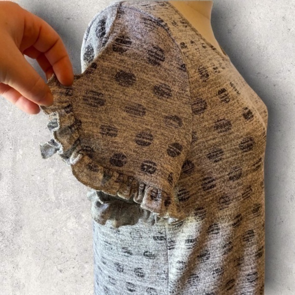 🌺 3/$25 🌺 Cupio | Women’s polka dot ruffled‎ short sleeve top - Picture 6 of 8